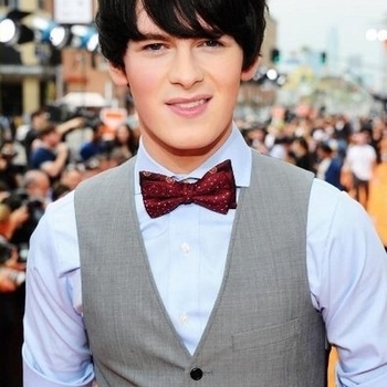 Brad Kavanagh – Be Mine Tonight (Groove me)