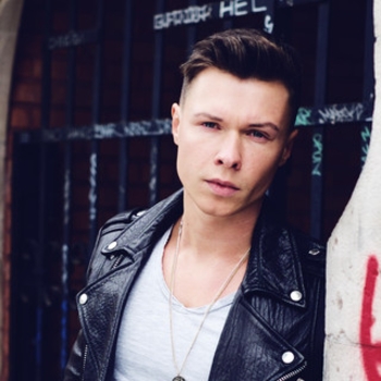 B-Case – Lucky L (Cubeatz Remix) (Single 2015)