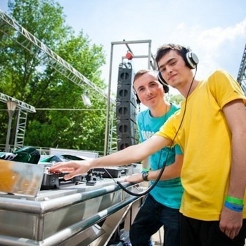 Biotones – Leaving Heart (Mike Hennessy Remix)