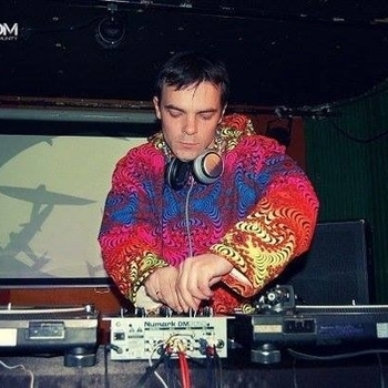 Basil – DJ_Vengerov_feat._Mitya_Fomin_-_Ogni_Bolshogo_Goroda_(Remix)_