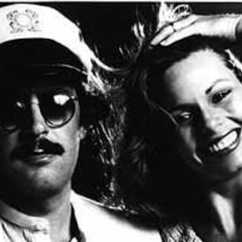 Captain & Tennille – Love Will Keep Us Together