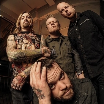 Candlelight Red – The Wreckage