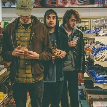 Cloud Nothings – Stay Useless