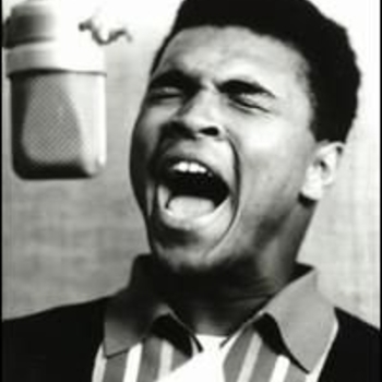 Cassius Clay – И не шагу назад