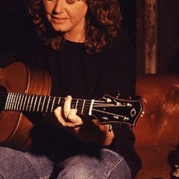 Cheryl Wheeler – Howl At The Moon