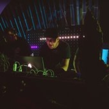 Katy B – Aaliyah (Clicks & Whistles Re-Rub)
