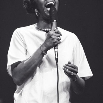 Cissy Houston – Somebody Should Have Told Me