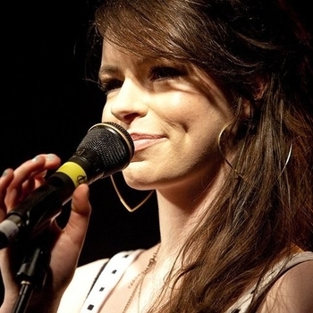 Carrie Mac – Die Betende, D. 102