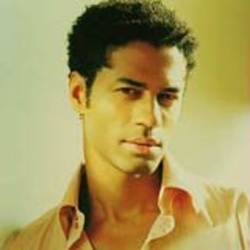 Eric Benet – Love Don't Love Me (remix)
