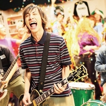 EGG BRAIN – SEVENTEEN