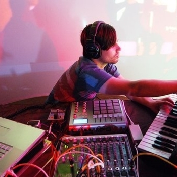 Eliot Lipp – Grab Mic