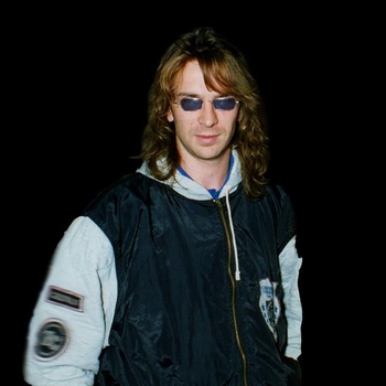 Einstein Dr DJ – Cosmic Radio Station