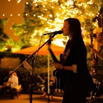 Emily Wolfe – White Collar Whiskey