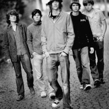 Empty Trash – Can't Get You Out of My Head (Саундтрек из фильма "Солнечные каникулы / Holiday in the Sun")