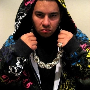 Lil' Flip – 50 in My Pinky Ring (Remix) (Feat. Essay Potna, Chamillionaire, & Gudda Gudda)