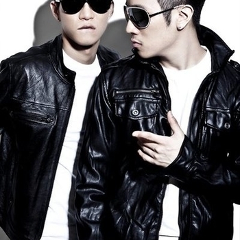 ELECTROBOYZ – BUSTED (딱 걸렸어) (ft. C-Luv)