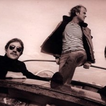 Eggstone – She's Perfect