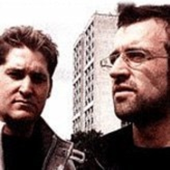 Fragile State – Four-Four-Four (Песня из фильма "Глухой пролет / It's All Gone Pete Tong")