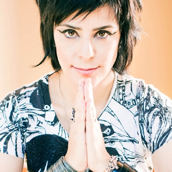 Fernanda Takai – Canta, Maria