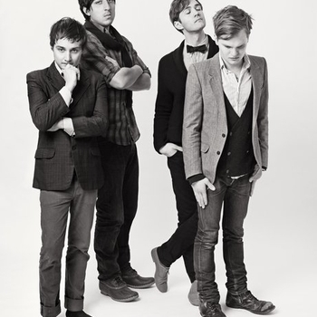 Grizzly Bear – Hold Still