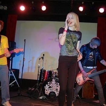 Gidropony – Everybody In The Place (Cover)
