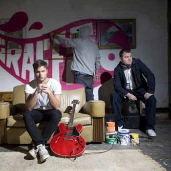 Graffiti6 – No Diggity (Acoustic)