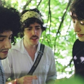 Golden Silvers – True Romantic (Re-Fix)