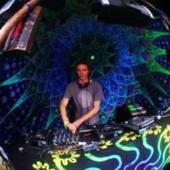 Gido – Tetra india express (via axis rmx)