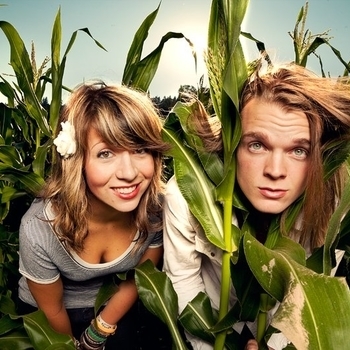He Is We – Replay (Rockin Romance II. 2012)