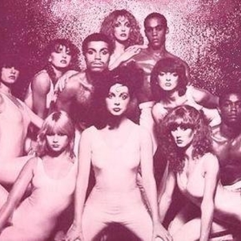 Hot Gossip – I Lost My Heart to a Starship Trooper