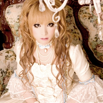 HIZAKI