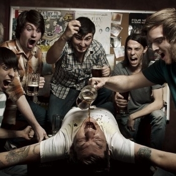 Hooligans – Vírus