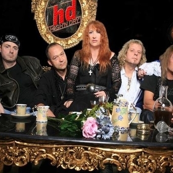 High'n Dry – Standin' on the Frontline