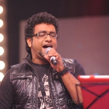 Haricharan, Prashanthini – Oru Naal Vidumurai