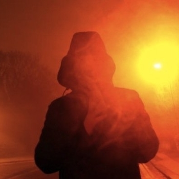 Throwing Snow – Un Vingt (iTAL tEK remix)