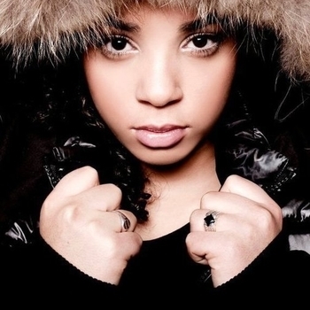 Isleym – A Chaque Jour Suffit Sa Peine (Remix)