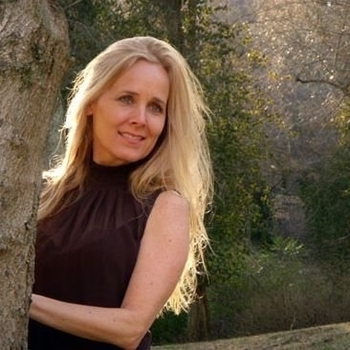 Janey Clewer – Ooh, Ooh