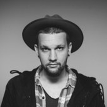 Jonathan Thulin – Bombs Away (feat. Rachael Lampa)