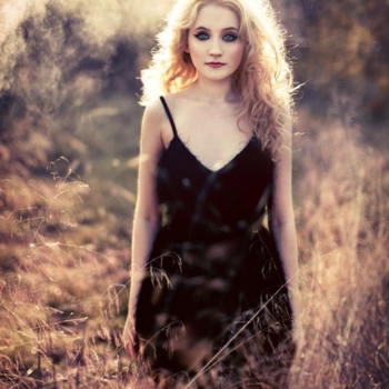 Janet Devlin – Your Song
