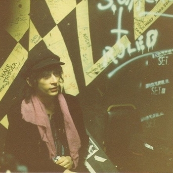 Johnny Thunders – Treat Me Like A Nigger (Live)