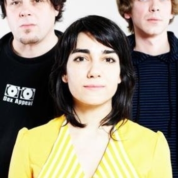Jellybeat – Walking Down