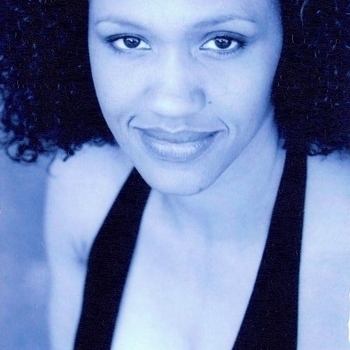 Julie McKnight