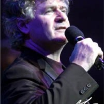 John McDermott – My Love Is Like A Red, Red Rose (1994)