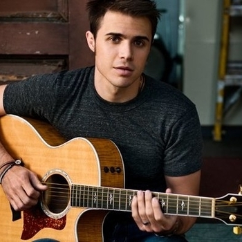 Kris Allen – Baby One More Time (Bosom Ball)