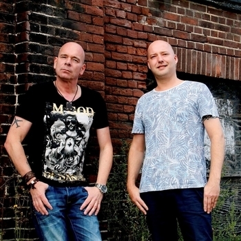 The Moon – Blow the Speakers (The Mighty Ghost mix)