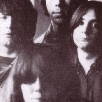 Kangaroo – Nothing Breaks Like A Heart (Fitness Version)