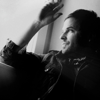 Kevin Max – Even When It Hurts