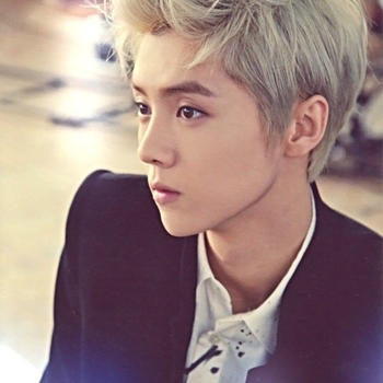 Lu Han – Football Gang (Remix)