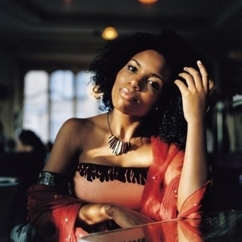 Lura – Na ri na