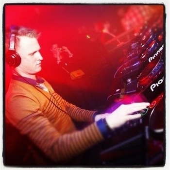 Lazy Jay – Maverick (Original Mix)